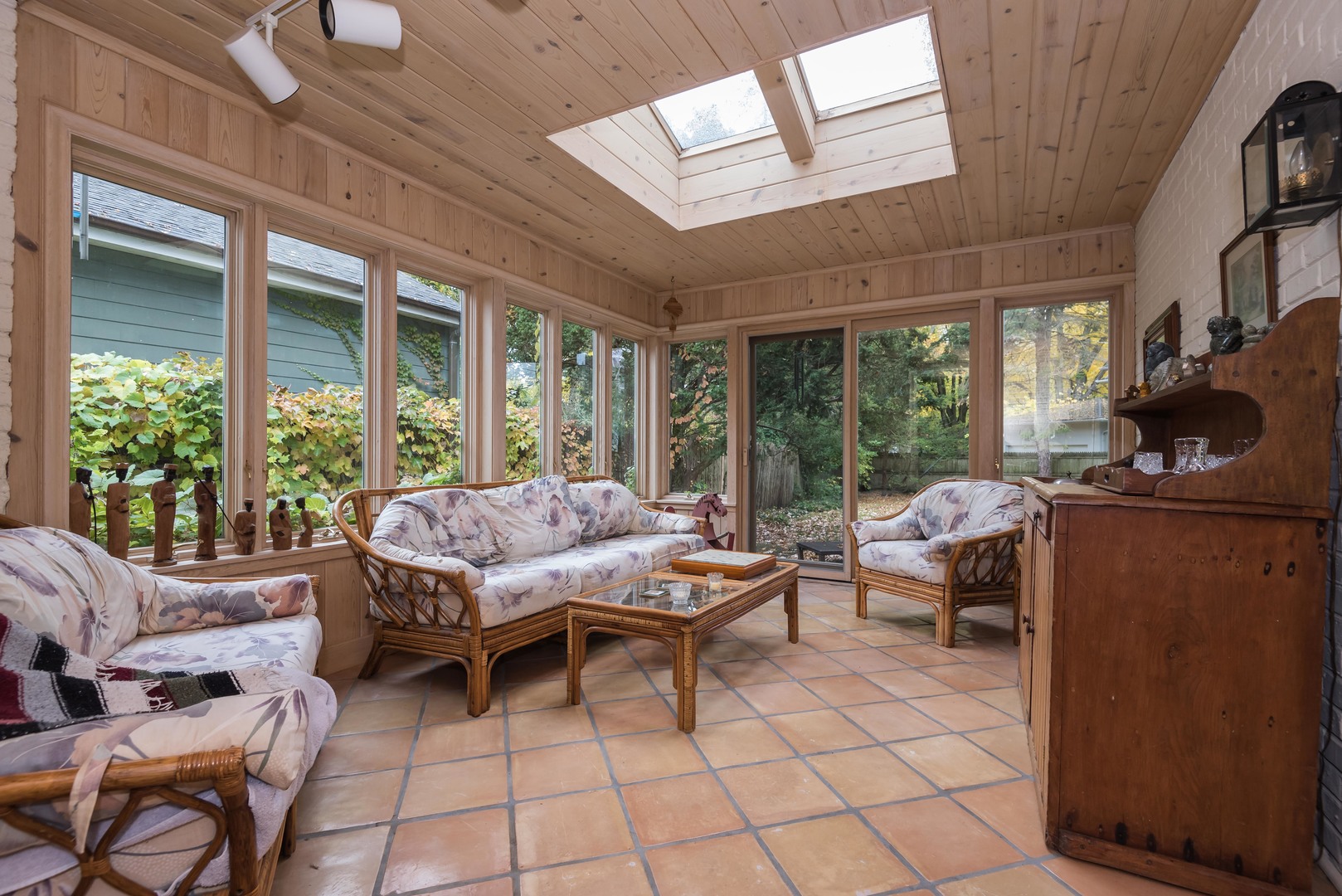 829 Sheridan Road Wilmette, IL 60091 - Photo 19 of 38 Gallery Image 19