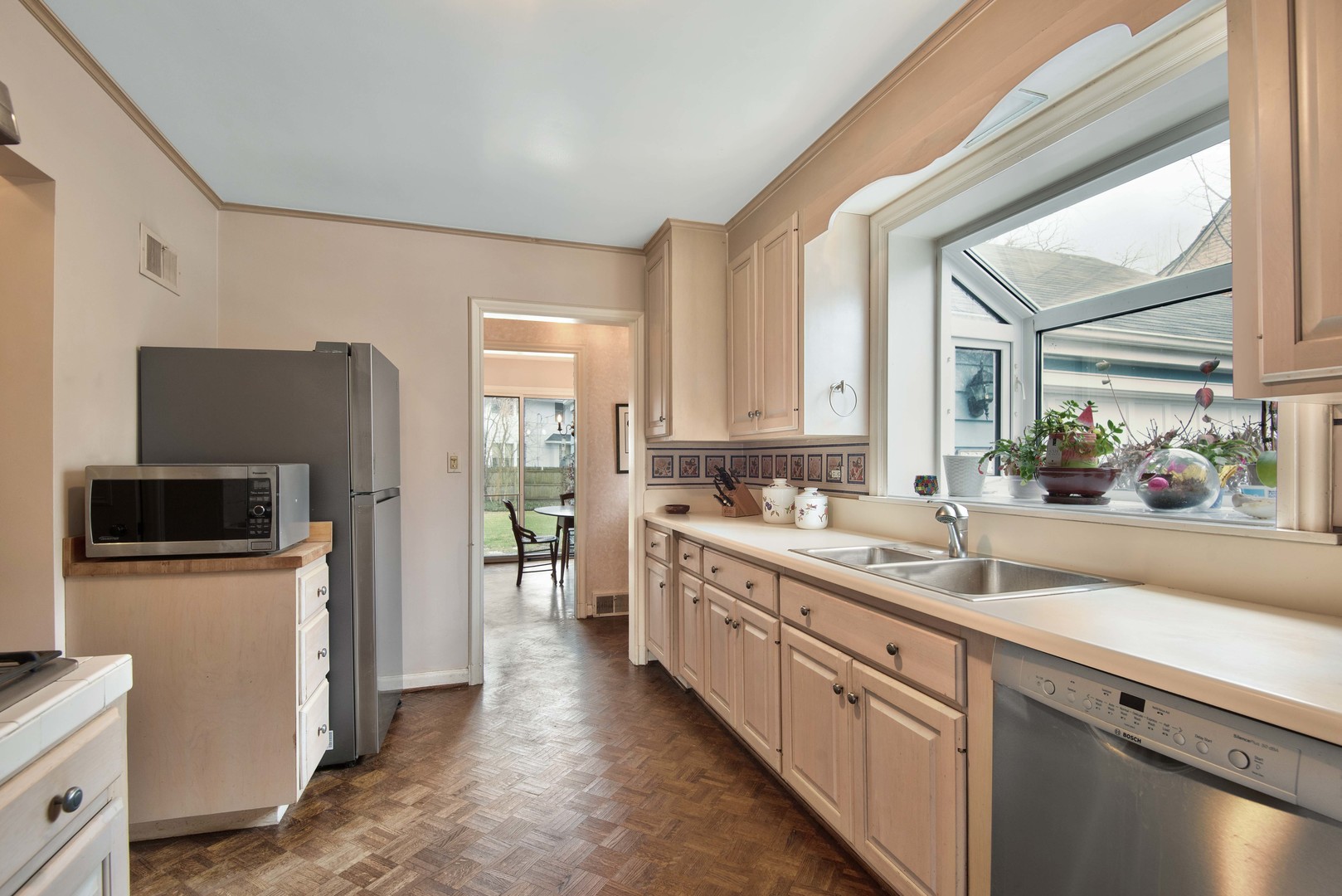 829 Sheridan Road Wilmette, IL 60091 - Photo 10 of 38 Gallery Image 10