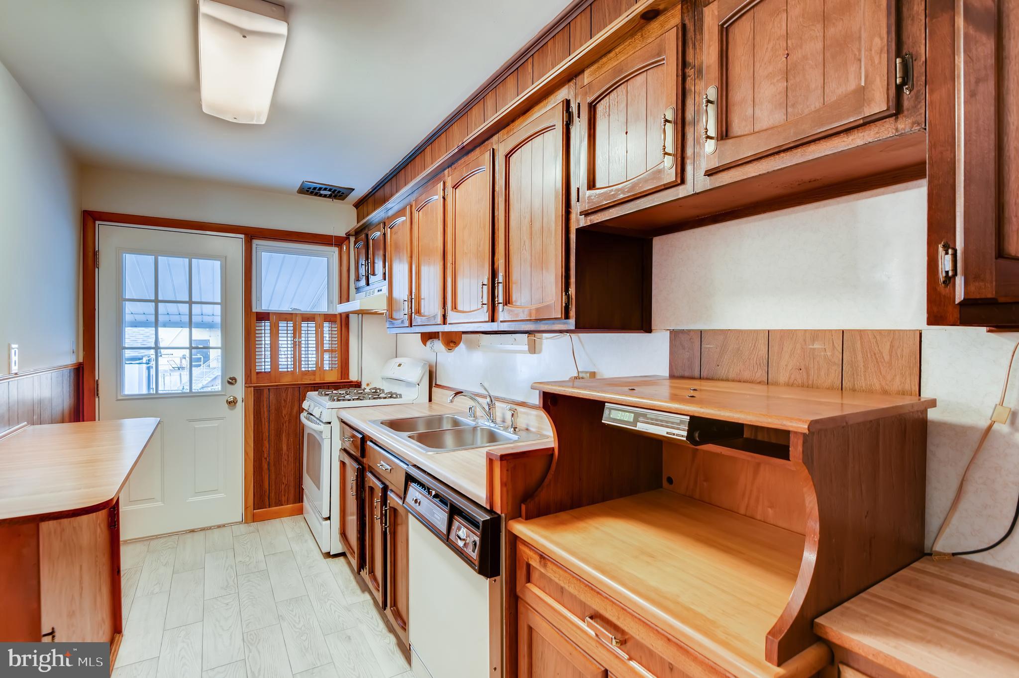 1951 Searles Road Baltimore, MD 21222 - Photo 10 of 28 Galley Kitchen