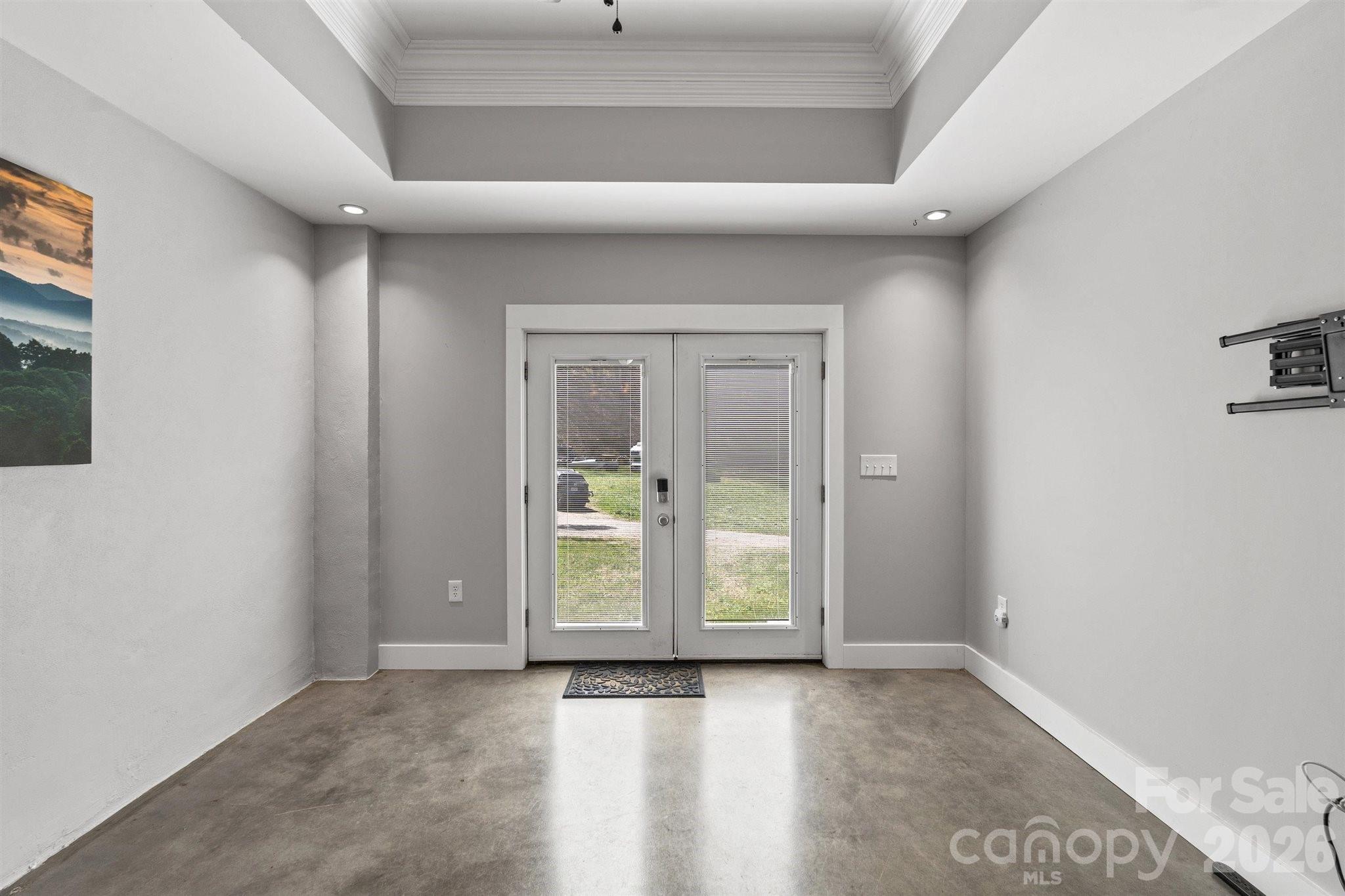 22 Pear Tree Lane Leicester, NC 28748 - Photo 39 of 47 an empty room with window