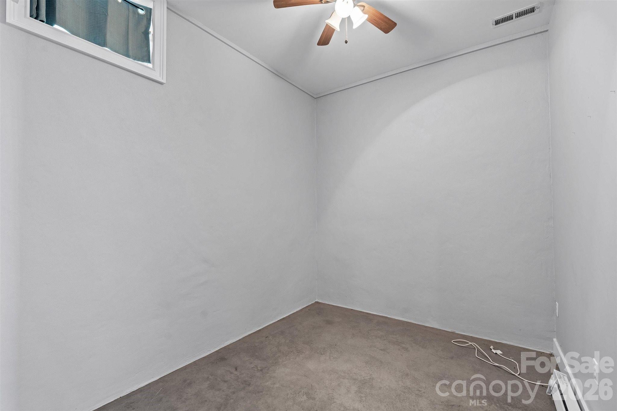 22 Pear Tree Lane Leicester, NC 28748 - Photo 42 of 47 a view of a small space