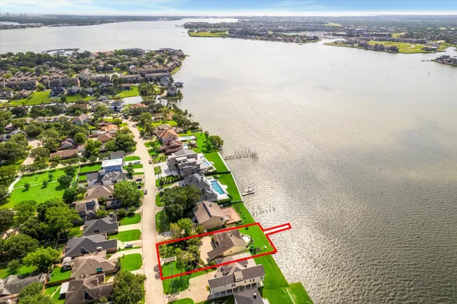 a picture of city view