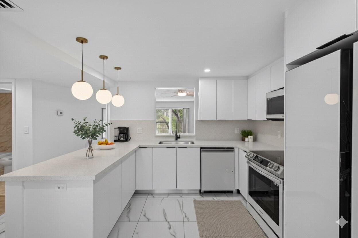 14375 Strathmore Lane, Unit 303 Delray Beach, FL 33446 - Photo 3 of 105 14375 Strathmore Lane 303