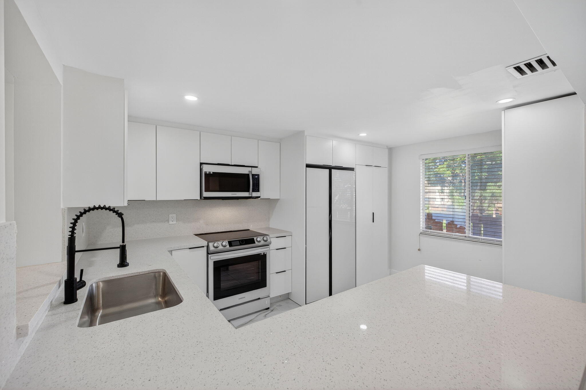 14375 Strathmore Lane, Unit 303 Delray Beach, FL 33446 - Photo 6 of 105 14375 Strathmore Lane 303