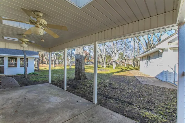 $550,000 | 309 Willow Creek Lane, Ovilla, TX 75154