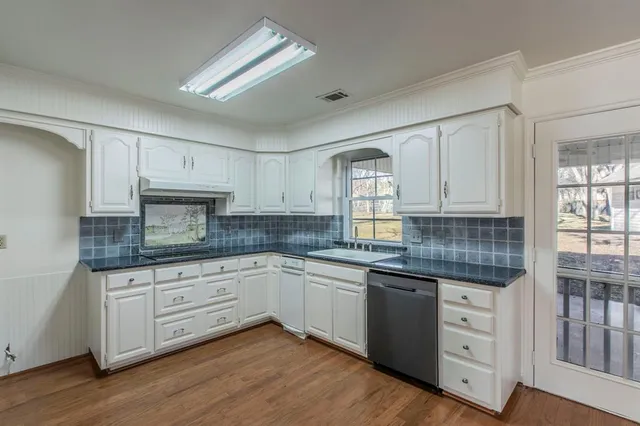 $550,000 | 309 Willow Creek Lane, Ovilla, TX 75154