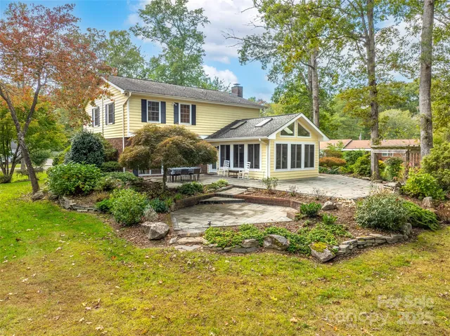 $575,000 | 49 Tee, Etowah, NC 28729