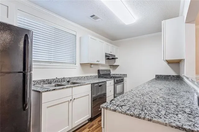 $1,500 | 720 North Tyler Street, Covington, LA 70433