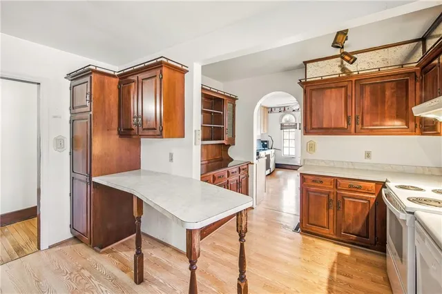 $299,900 | 2341 South Hermitage Road, Hermitage, PA 16148