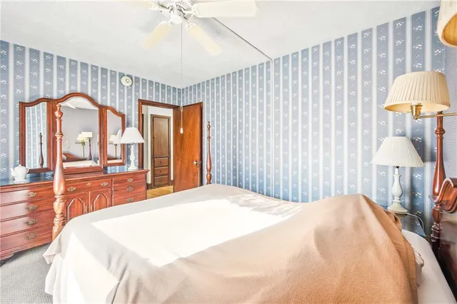 $299,900 | 2341 South Hermitage Road, Hermitage, PA 16148