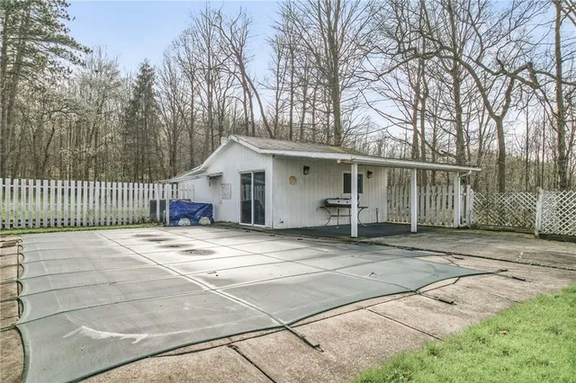 $299,900 | 2341 South Hermitage Road, Hermitage, PA 16148