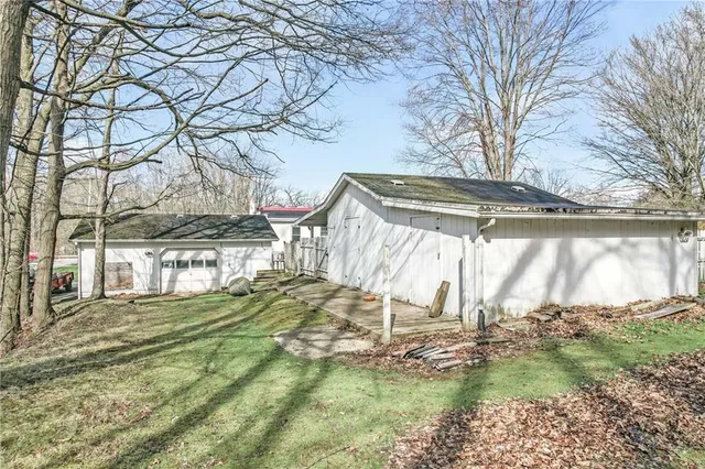 $299,900 | 2341 South Hermitage Road, Hermitage, PA 16148