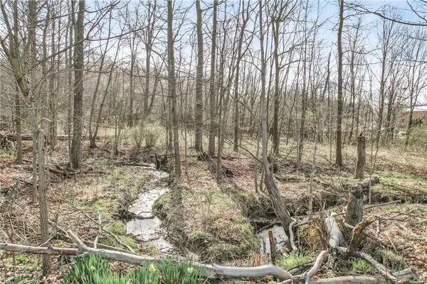 $264,900 | 2341 South Hermitage Road, Hermitage, PA 16148