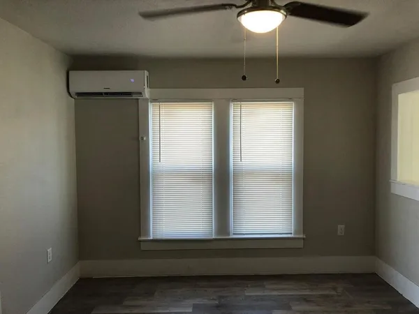 $595 | 502 Cottonwood Street, Unit 4, Coleman, TX 76834