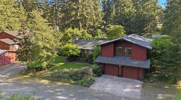 $744,000 | 34116 50th Avenue East, Eatonville, WA 98328