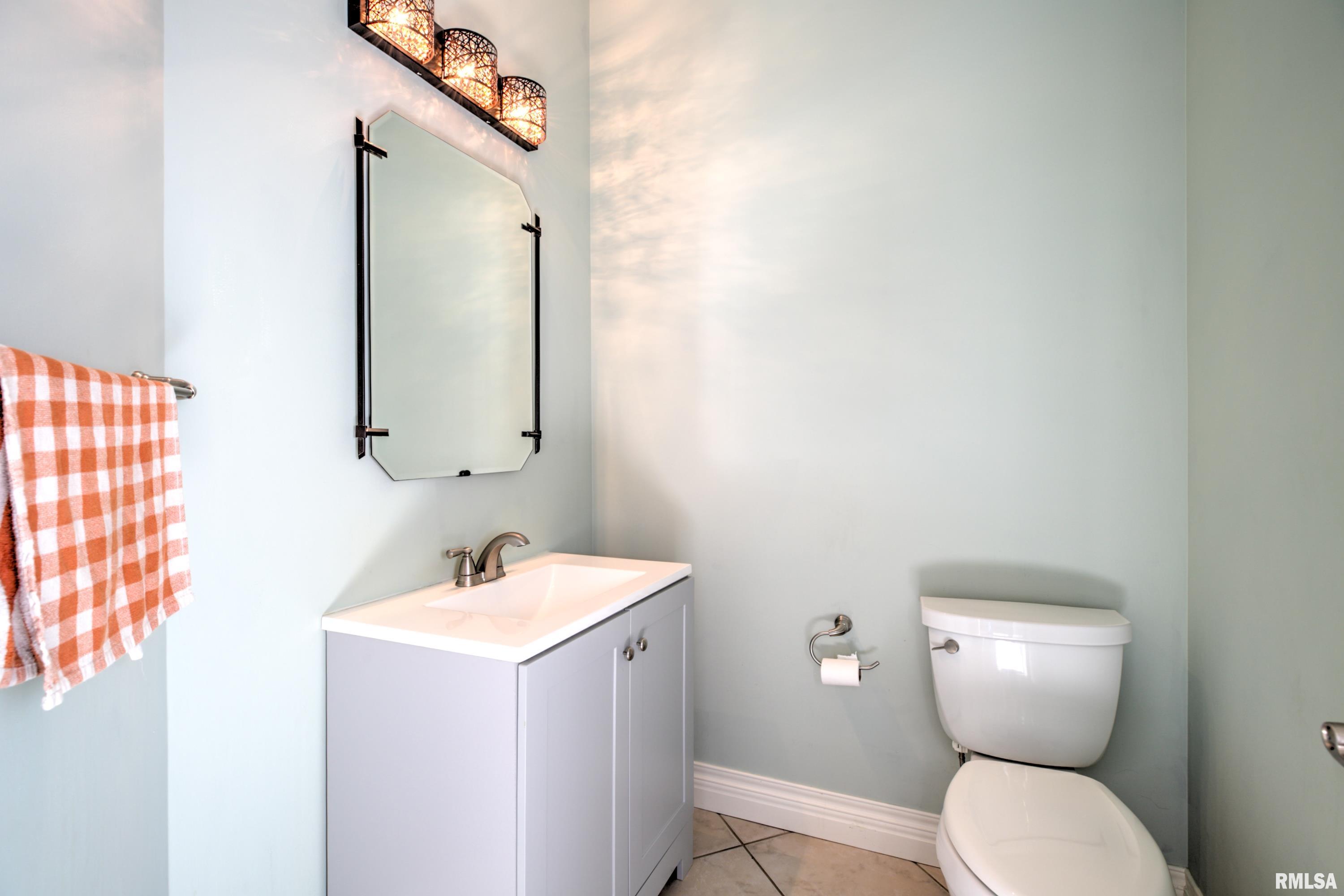 8215 West Robertson Road Edwards, IL 61528 - Photo 8 of 60 Gallery Image 8