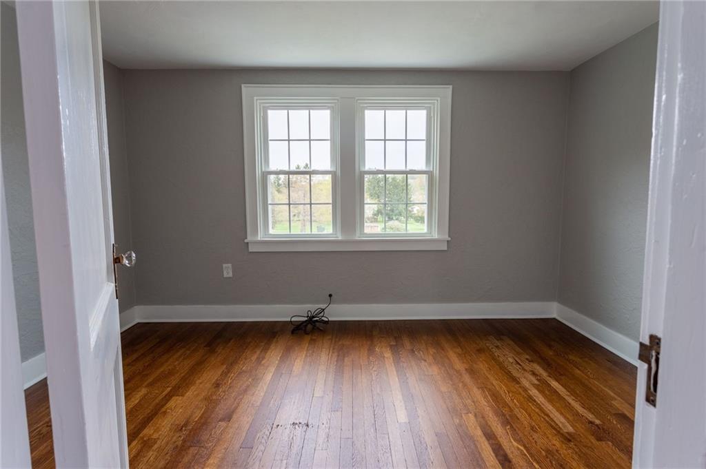 321 Hawthorne Road Pittsburgh, PA 15209 - Photo 14 of 24 Gallery Image 14