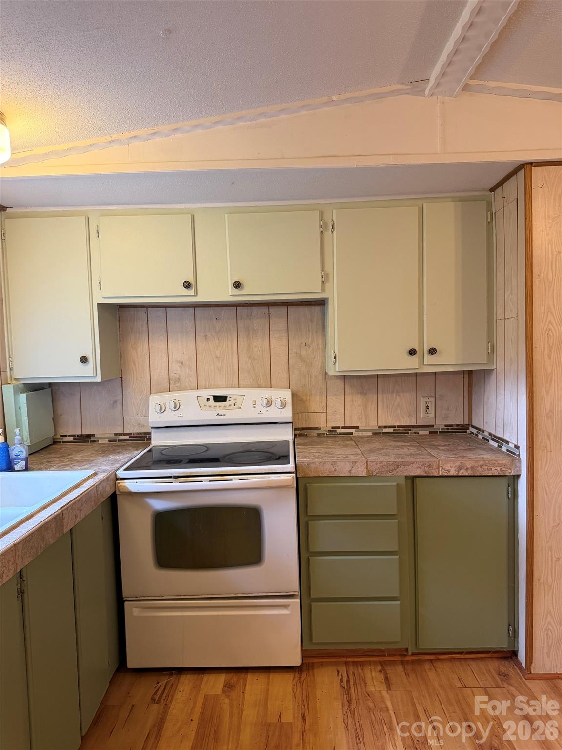 418 Green Valley Road Leicester, NC 28748 - Photo 11 of 31 Gallery Image 11