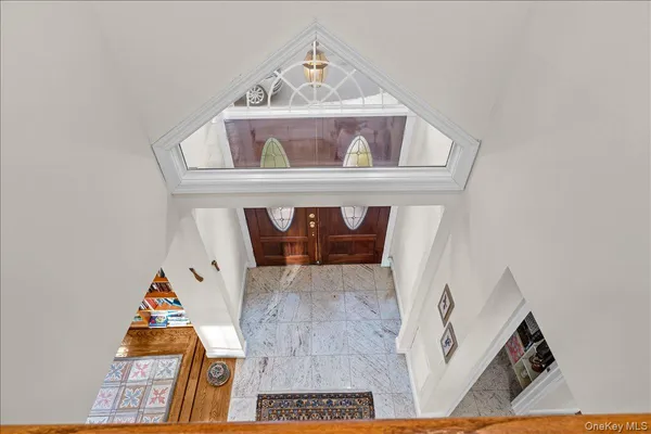 $2,988,000 | 8 Wesey Court, Great Neck, NY 11024
