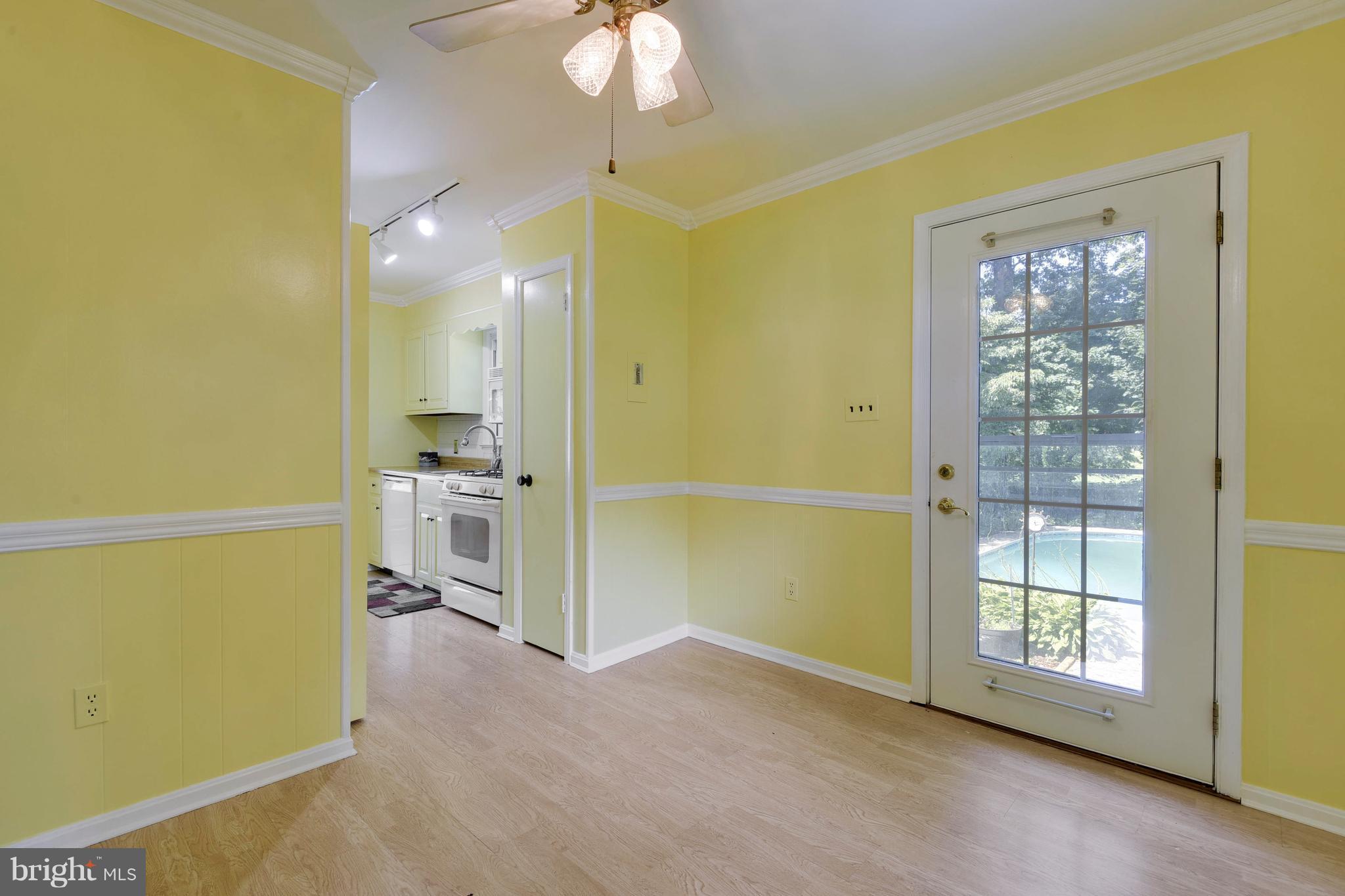 20601 Top Ridge Drive Boyds, MD 20841 - Photo 12 of 26 a view of empty room with a bathroom