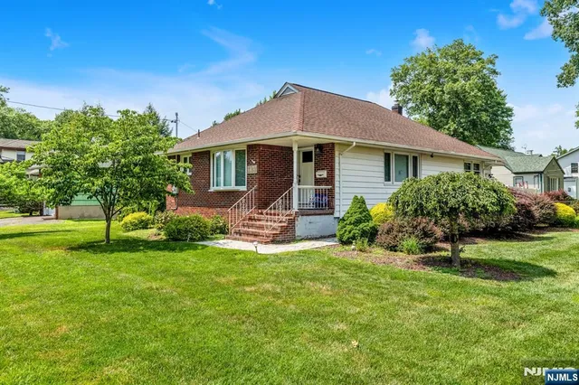 $649,000 | 321 Henley Avenue, New Milford, NJ 07646