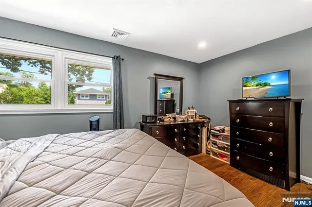 $649,000 | 321 Henley Avenue, New Milford, NJ 07646