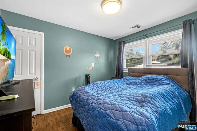 $649,000 | 321 Henley Avenue, New Milford, NJ 07646