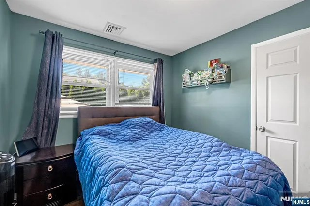 $649,000 | 321 Henley Avenue, New Milford, NJ 07646