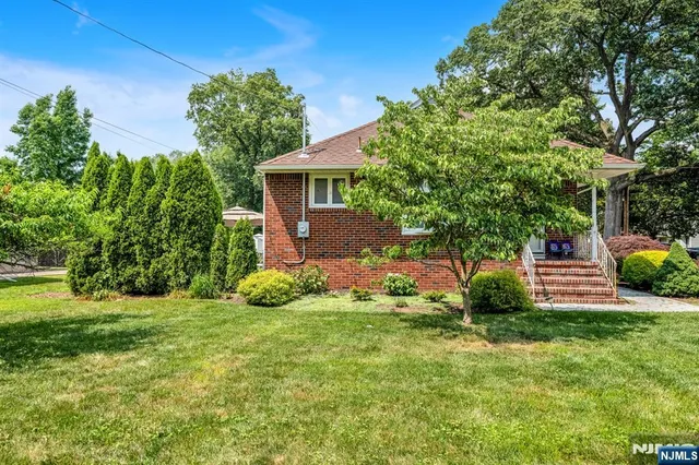 $649,000 | 321 Henley Avenue, New Milford, NJ 07646