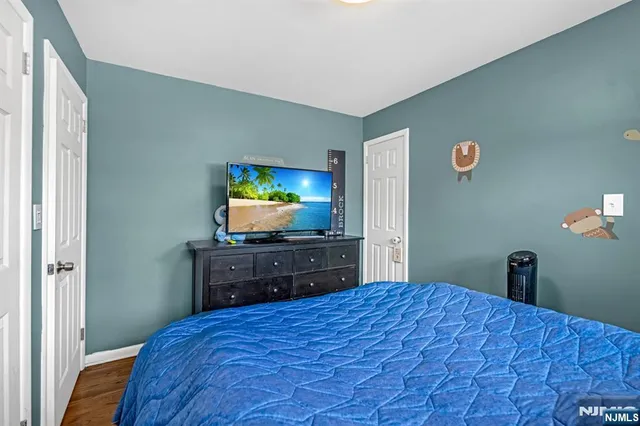 $649,000 | 321 Henley Avenue, New Milford, NJ 07646