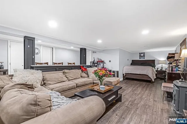 $649,000 | 321 Henley Avenue, New Milford, NJ 07646