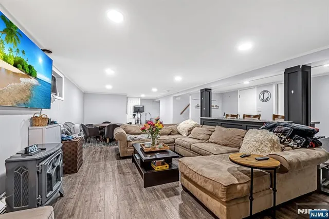 $649,000 | 321 Henley Avenue, New Milford, NJ 07646