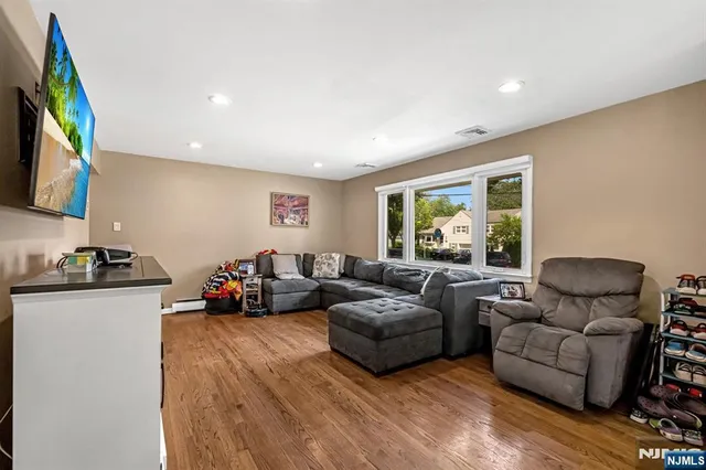 $649,000 | 321 Henley Avenue, New Milford, NJ 07646