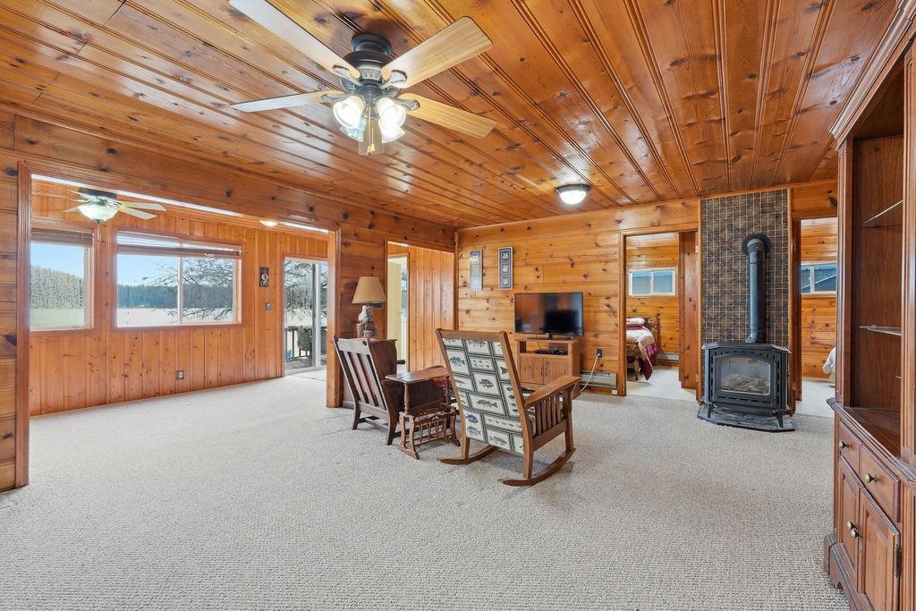 40390 Sunnyside Beach Road Loon Lake, WA 99148 - Photo 11 of 43