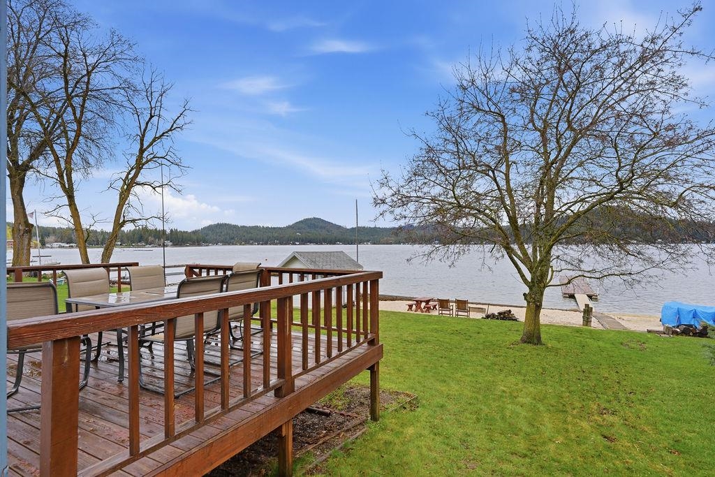 40390 Sunnyside Beach Road Loon Lake, WA 99148 - Photo 29 of 43