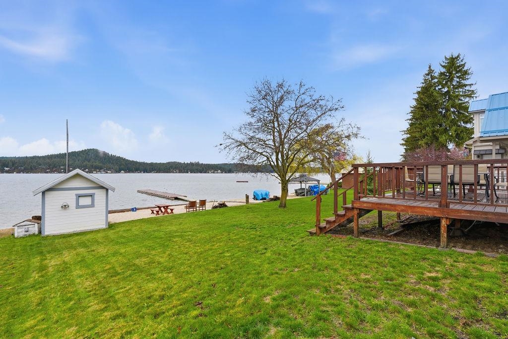 40390 Sunnyside Beach Road Loon Lake, WA 99148 - Photo 30 of 43