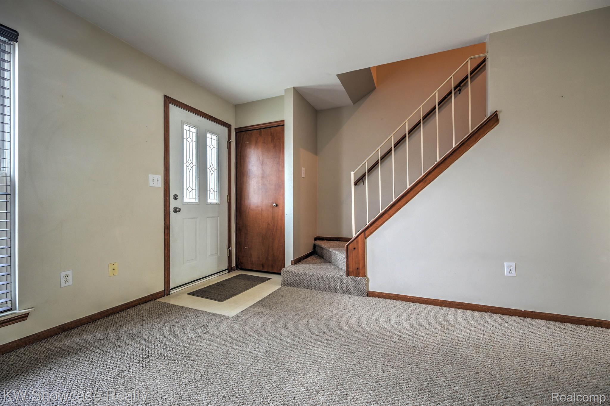 16320 Rudgate Street Southgate, MI 48195 - Photo 6 of 38 Gallery Image 6