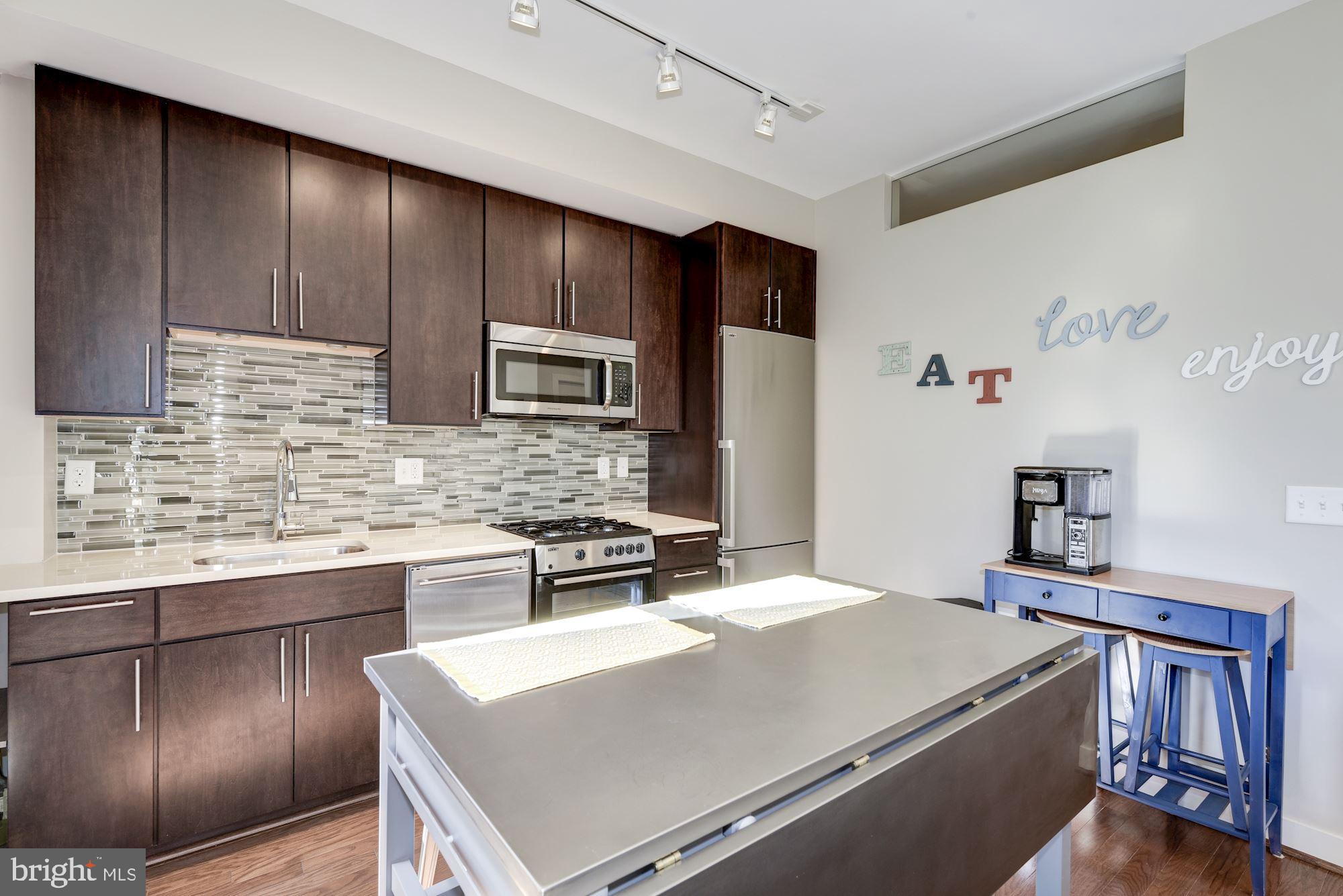 1320 Fenwick Lane, Unit 508 Silver Spring, MD 20910 - Photo 5 of 45 Kitchen
