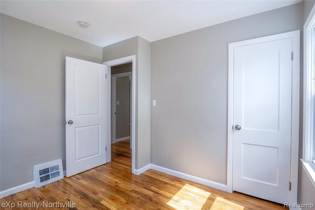 423 Campbell Street River Rouge, MI 48218 - Photo 21 of 32