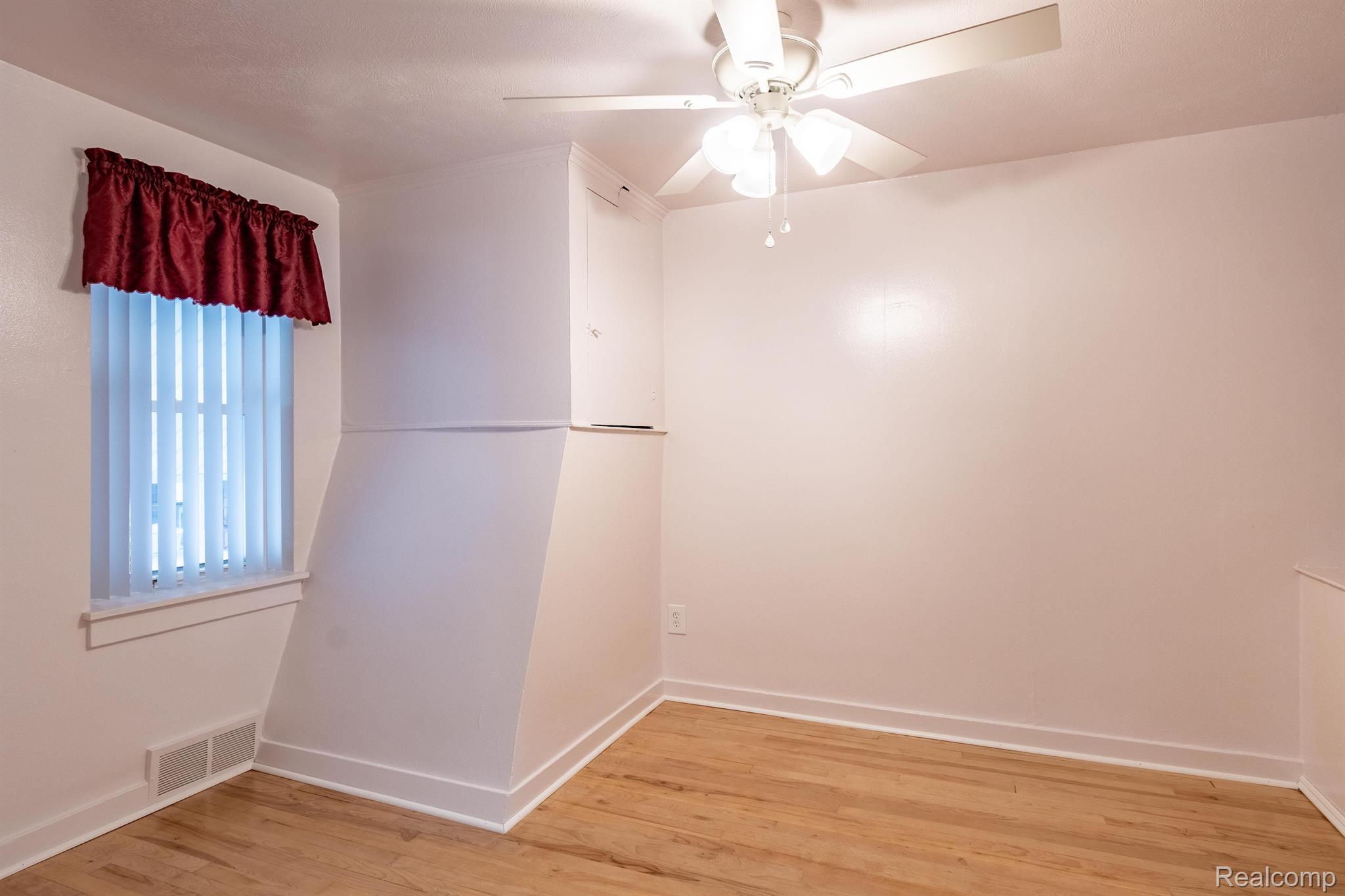9035 Bunton Road Willis, MI 48191 - Photo 14 of 35 Gallery Image 14