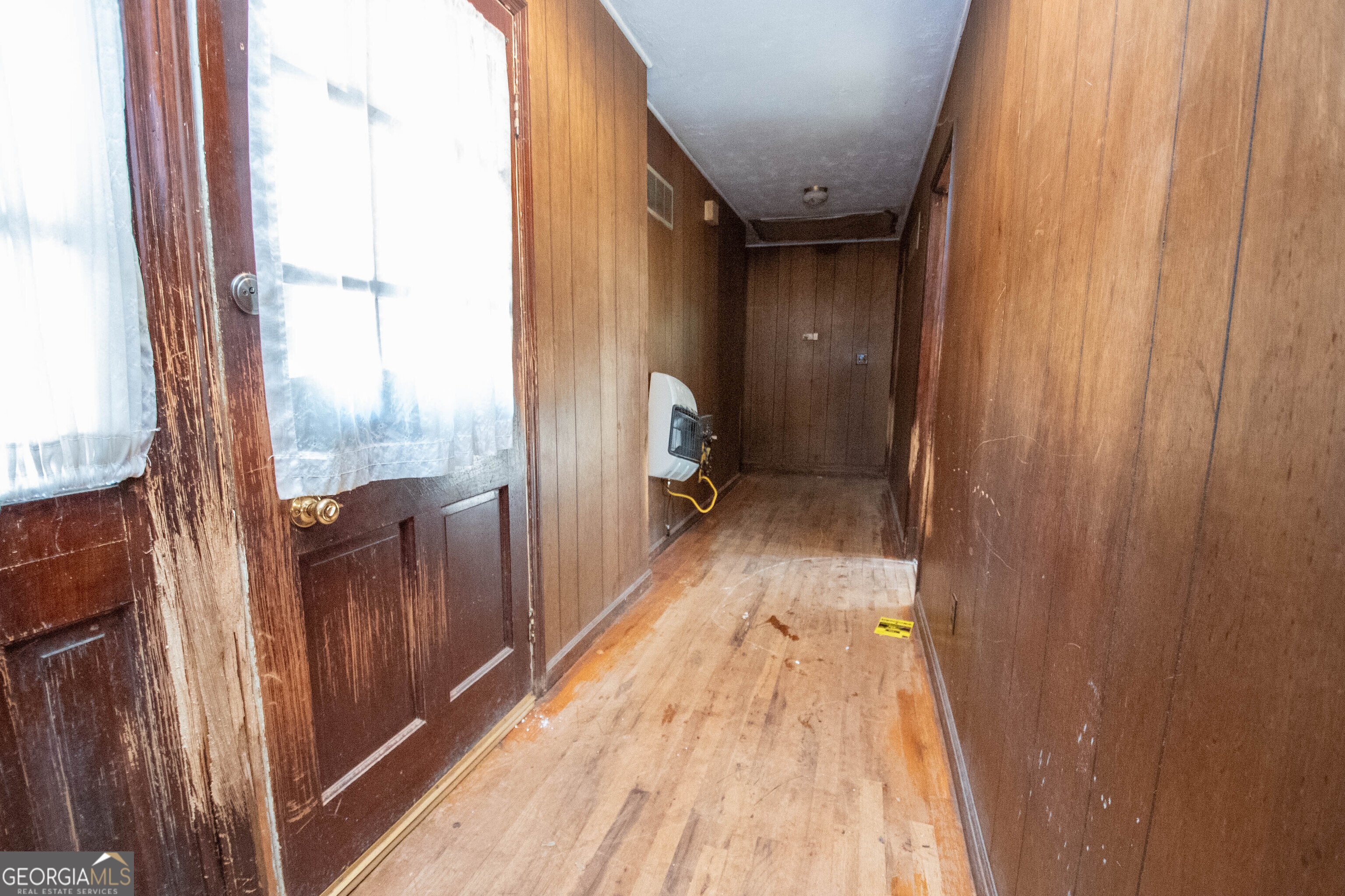 980 Grandma Branch Road Grantville, GA 30220 - Photo 4 of 33 a view of a bathroom