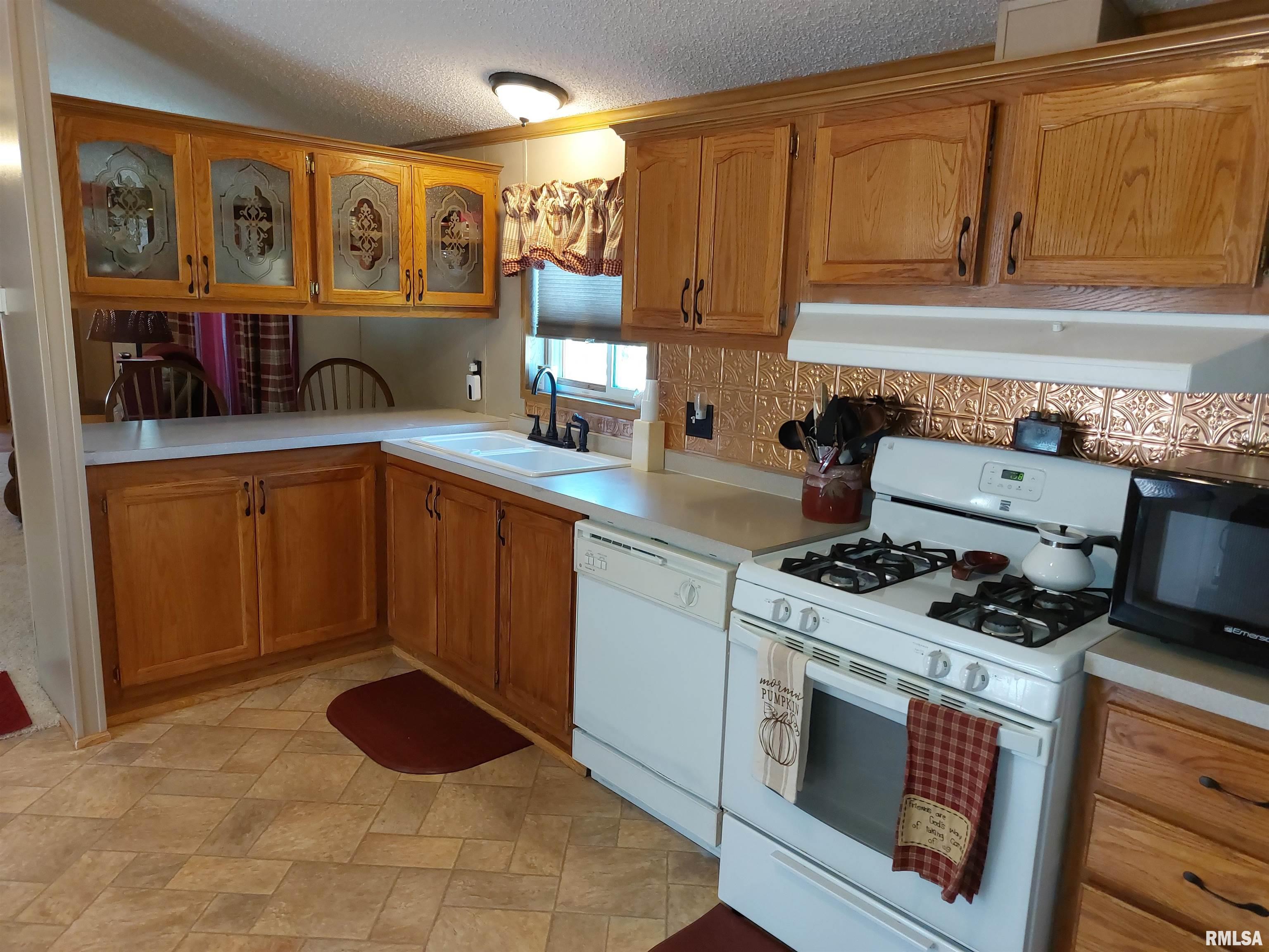 204 South Gum Street Belle Rive, IL 62810 - Photo 8 of 43 Gallery Image 8