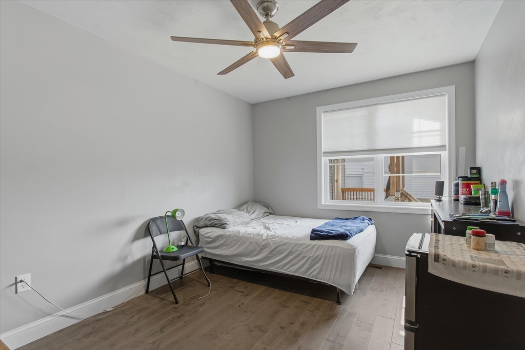 35 Shaw Street Lowell, MA 01851 - Photo 14 of 34