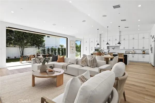 $5,098,000 | 1801 Beryl Lane, Newport Beach, CA 92660