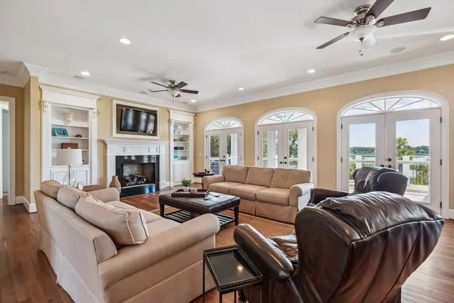 $2,295,000 | 4638 Cape Island Drive, Awendaw, SC 29429