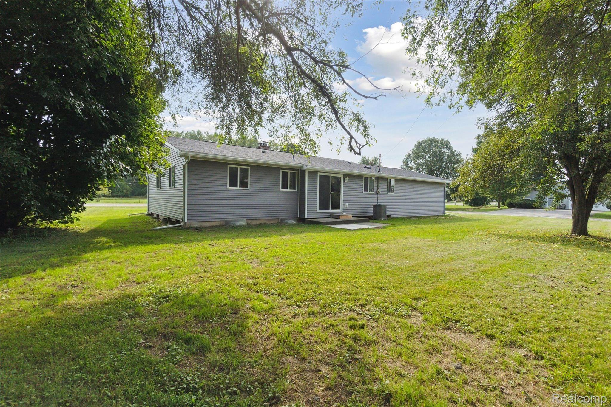 2067 North Genesee Road Burton, MI 48509 - Photo 26 of 27