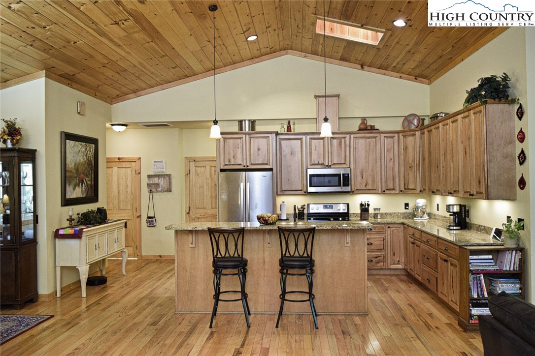 236 Smokey Mountain Road Boone, NC 28607 - Photo 8 of 44 Gallery Image 8