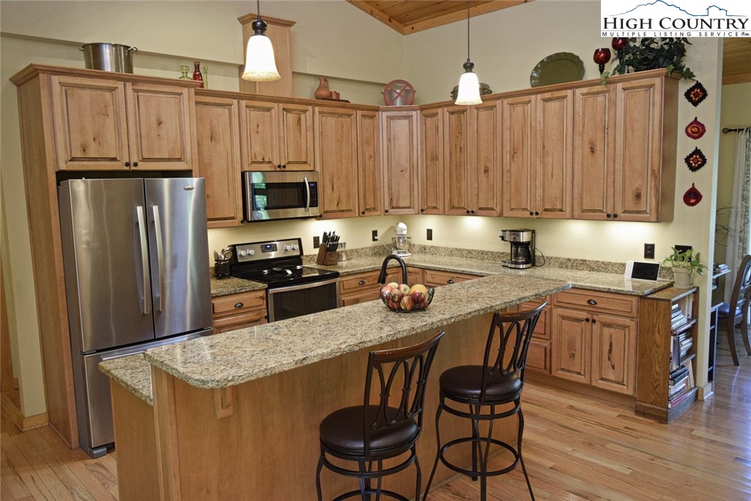 236 Smokey Mountain Road Boone, NC 28607 - Photo 9 of 44 Gallery Image 9