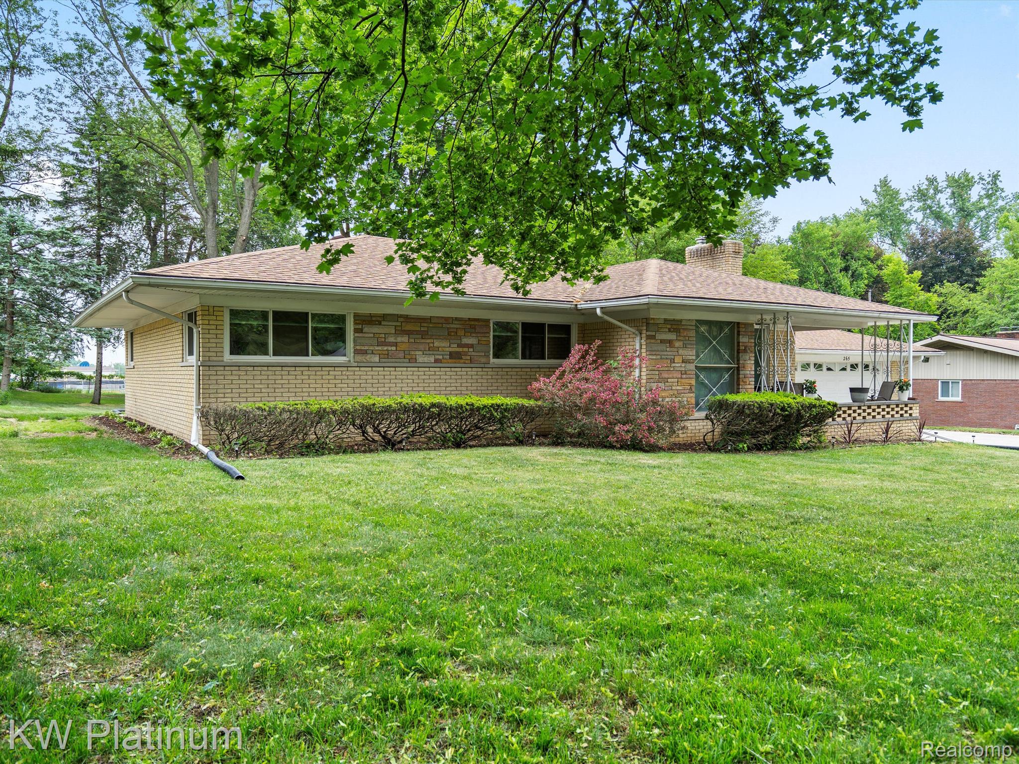 265 Rochdale Drive South Rochester, MI 48309 - Photo 5 of 33 Gallery Image 5