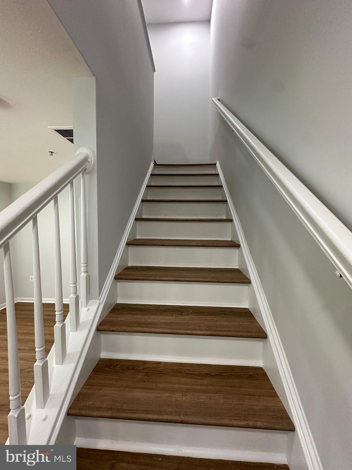 43577 Patching Pond Square Ashburn, VA 20147 - Photo 19 of 33